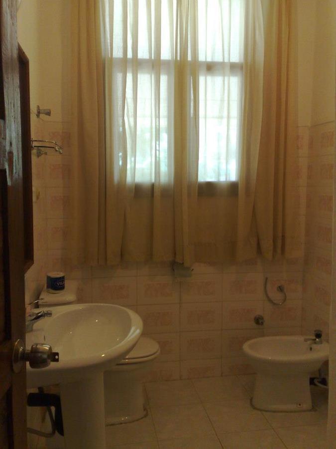 Отель Pensao Residencial Reggio Emilia Пемба Экстерьер фото